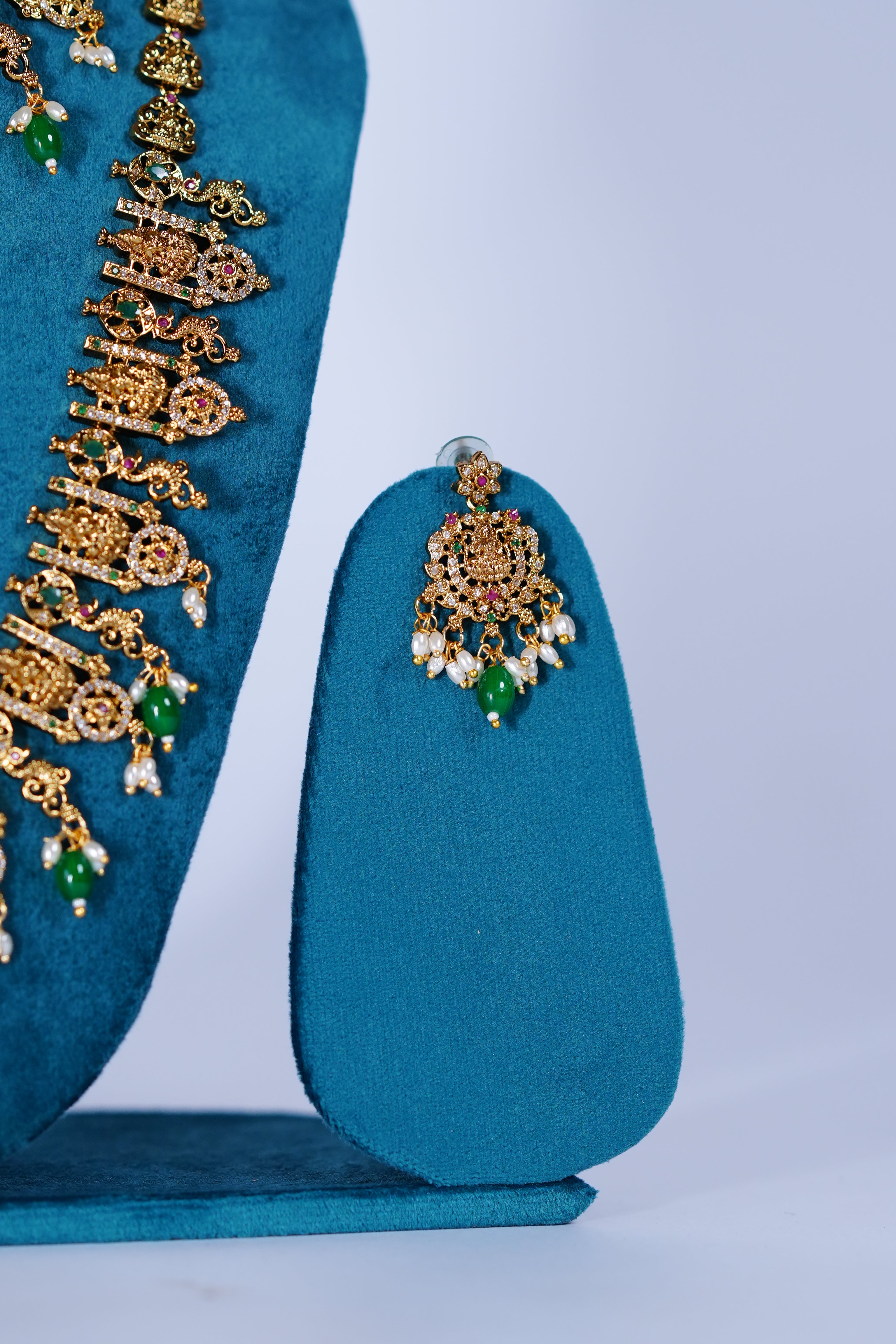 necklace with ear rings for women